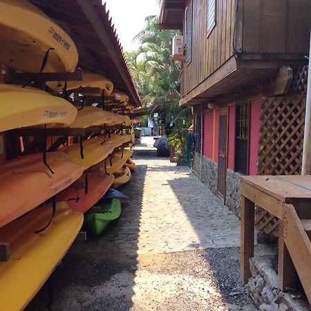 Sea Breeze Inn West End Esterno foto