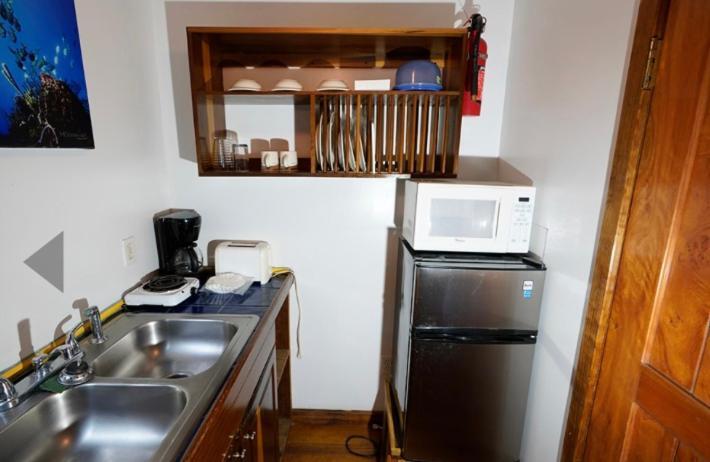 Sea Breeze Inn West End Esterno foto