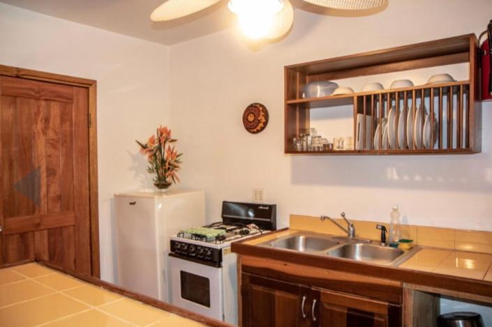 Sea Breeze Inn West End Esterno foto