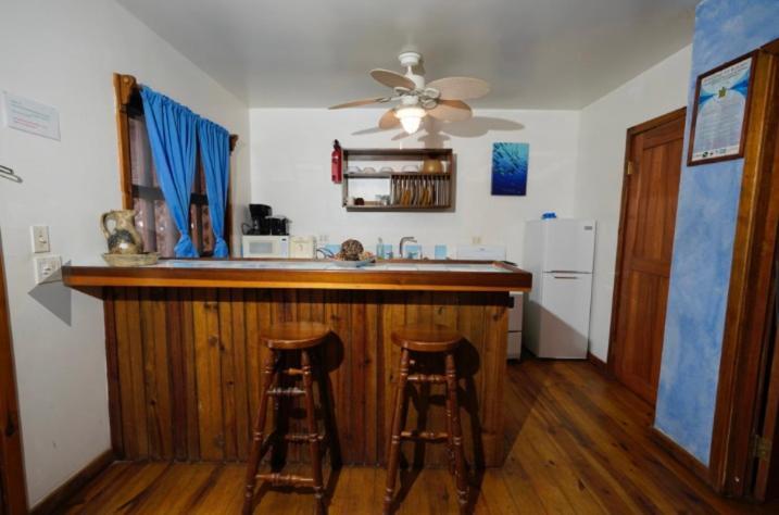 Sea Breeze Inn West End Esterno foto